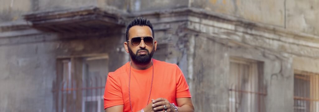 Ragga Oktay’ın “Yeniden”i Dijital Dünyanın Ritmini Ele Geçirdi